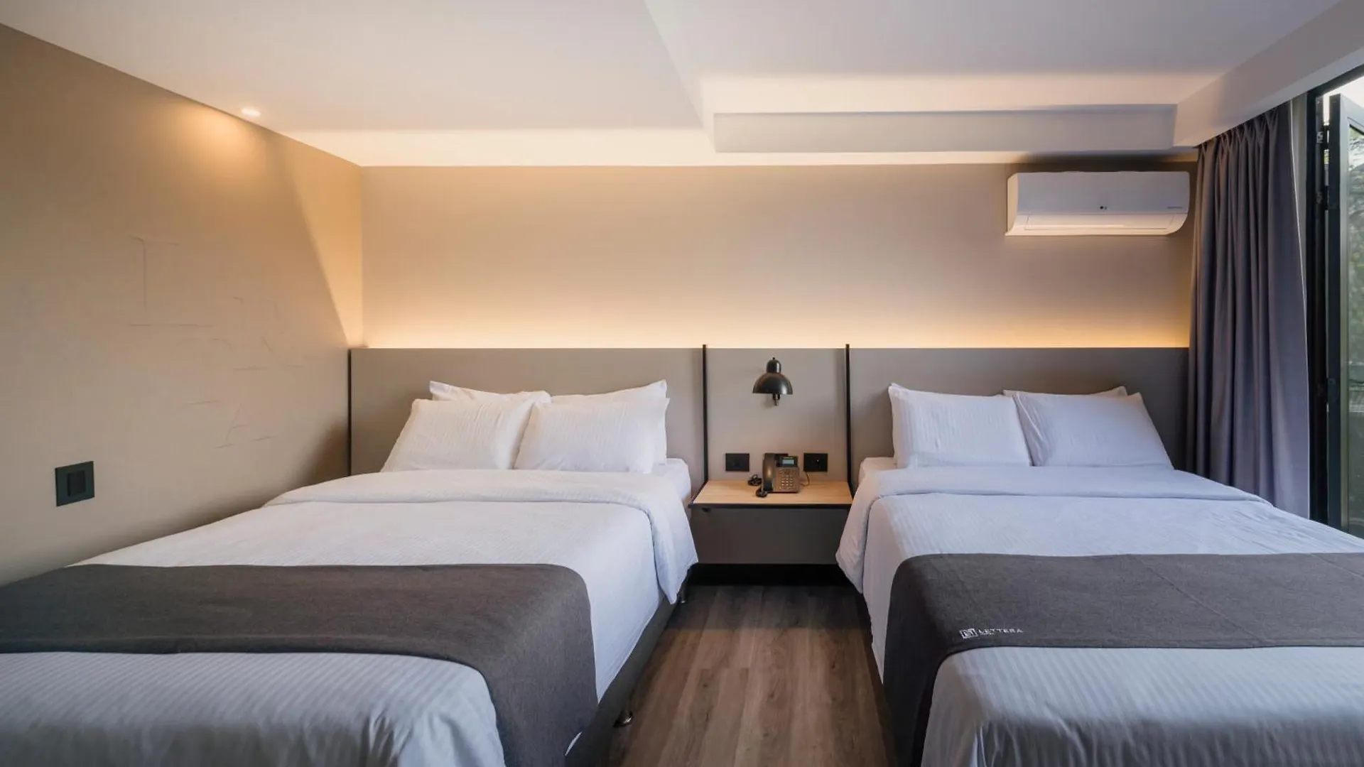 מדיין Lettera Hotel 4*,