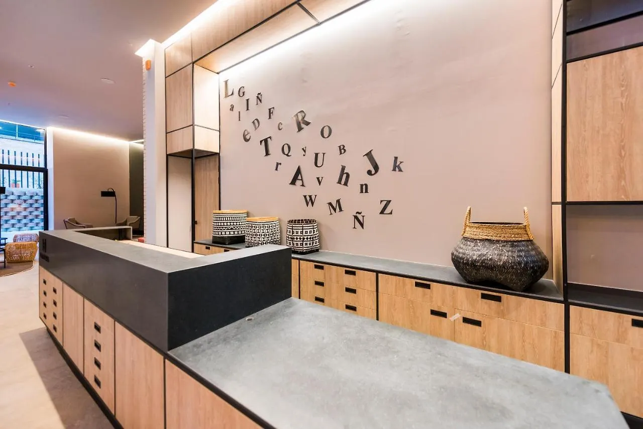 Lettera Hotel 메딜린