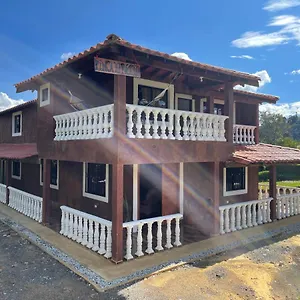 Сasa de vacaciones Vista Mágico!