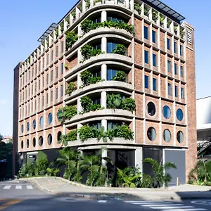 Hotel Tribe